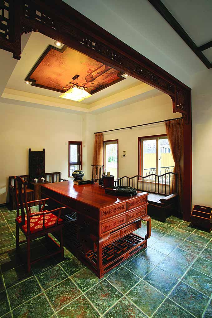 典雅的客厅，釉面地砖和木质家具突显整体的质感。